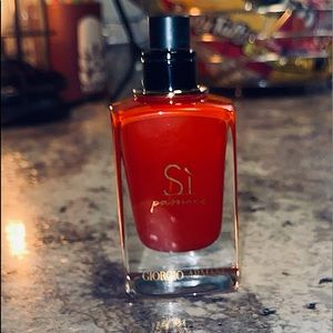 Giorgio Armani Si Passione perfume
